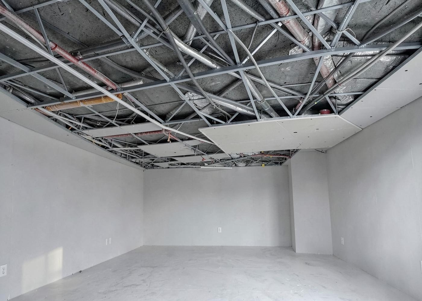 Decken- und Installationsausbau im Gewerbe